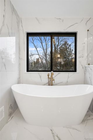 31130 Lahser, Beverly Hills Village, MI 48025