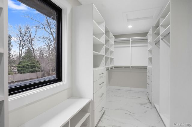 31130 Lahser, Beverly Hills Village, MI 48025