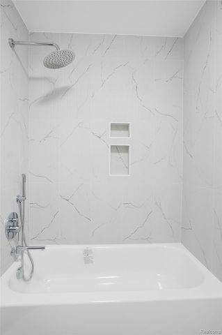 31130 Lahser, Beverly Hills Village, MI 48025