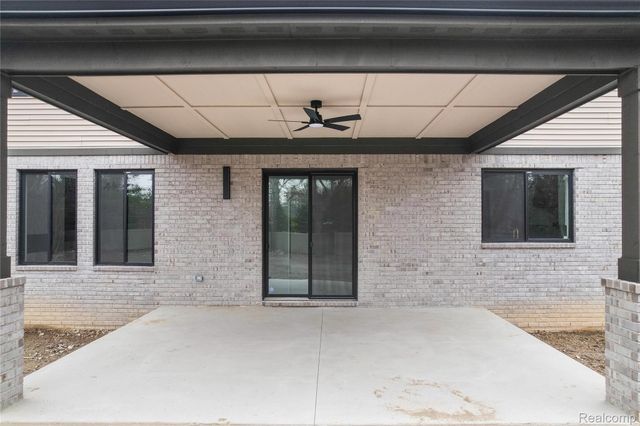 31130 Lahser, Beverly Hills Village, MI 48025