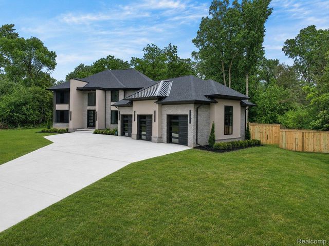 31130 Lahser, Beverly Hills Village, MI 48025