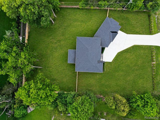 31130 Lahser, Beverly Hills Village, MI 48025