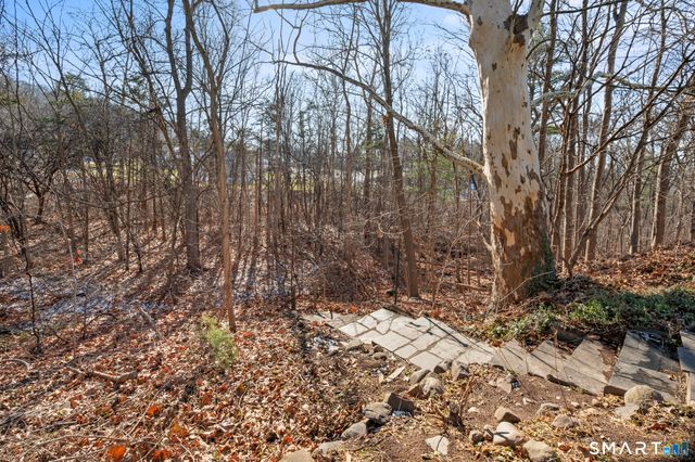 90 Pinnacle Road, Plainville, CT 06062