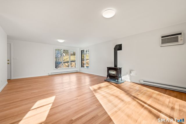 90 Pinnacle Road, Plainville, CT 06062