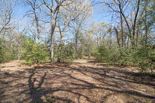 120 Island Drive, Livingston, TX 77351