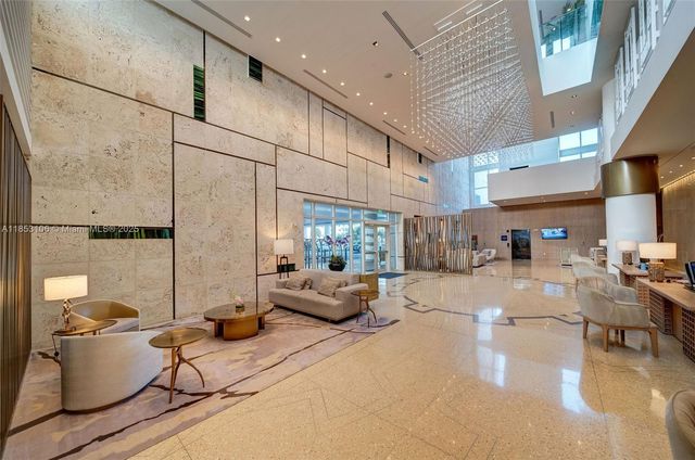 6801 Collins Ave 1110, Miami Beach, FL 33141