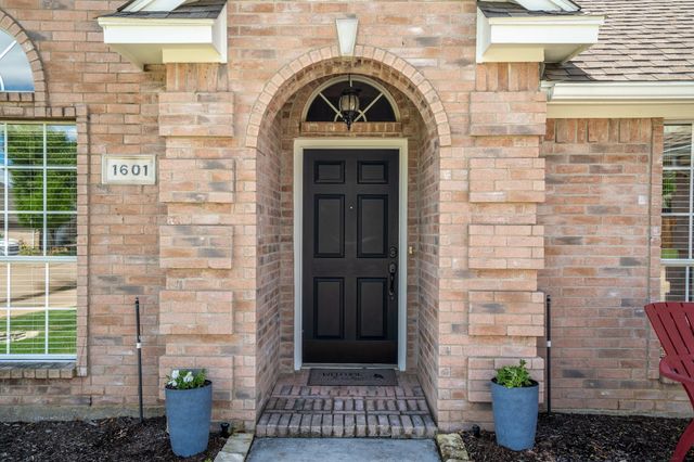 1601 Crabapple Lane, Flower Mound, TX 75028