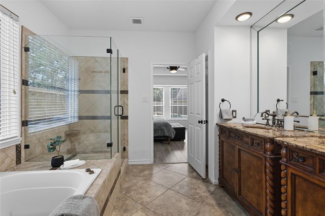 35 Outervale Place, The Woodlands, TX 77381