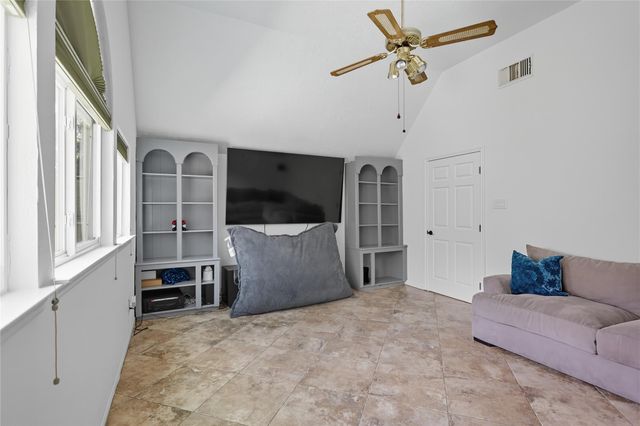 35 Outervale Place, The Woodlands, TX 77381