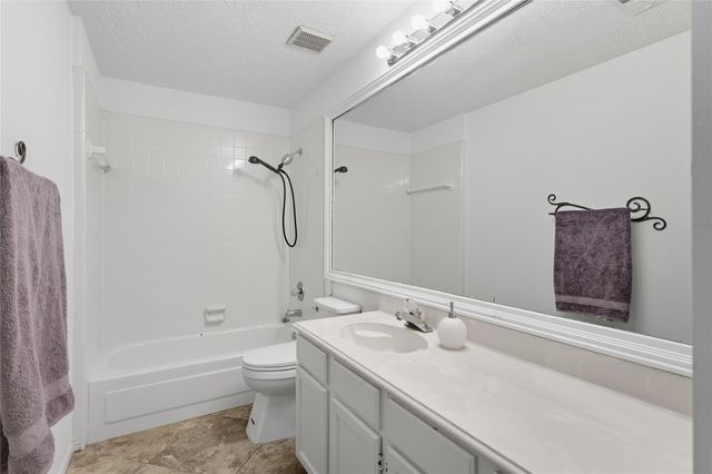 35 Outervale Place, The Woodlands, TX 77381