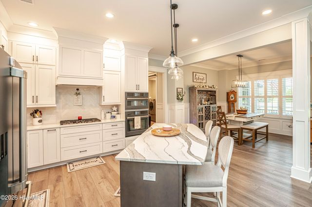 6189 Castlebrook Way SW, Ocean Isle Beach, NC 28469
