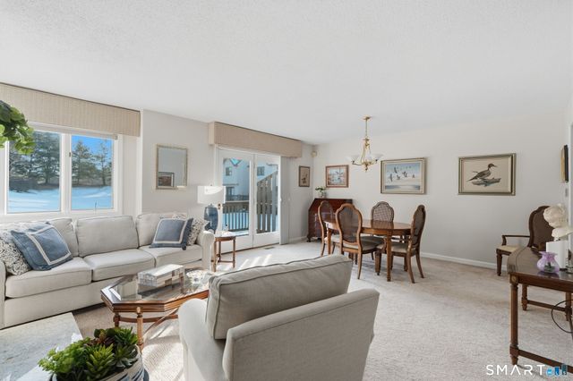 3 Steeplechase Drive 3, Newington, CT 06111