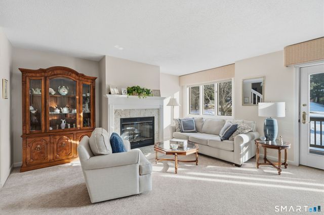 3 Steeplechase Drive 3, Newington, CT 06111