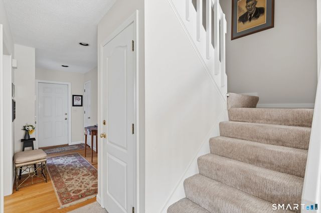 3 Steeplechase Drive 3, Newington, CT 06111