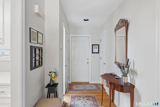 3 Steeplechase Drive 3, Newington, CT 06111