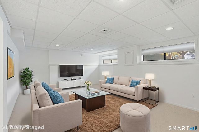 3 Steeplechase Drive 3, Newington, CT 06111