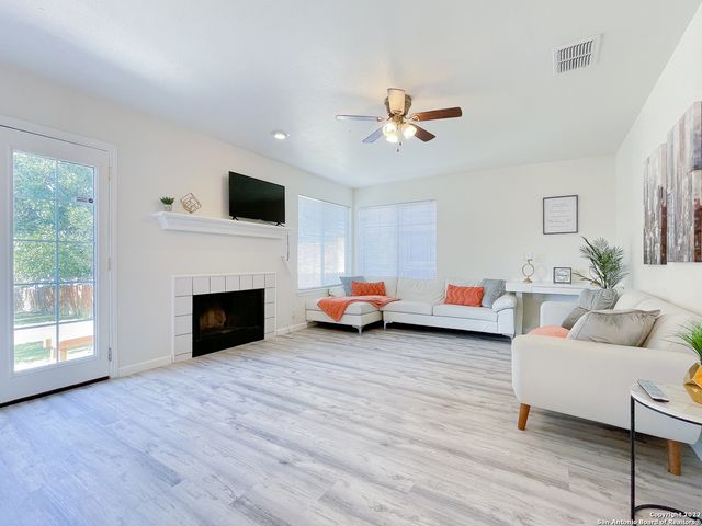 11427 BALTIC DR, San Antonio, TX 78213