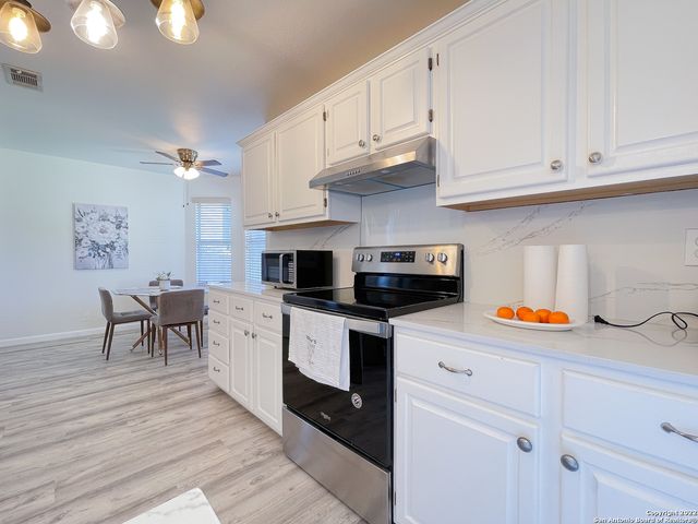 11427 BALTIC DR, San Antonio, TX 78213