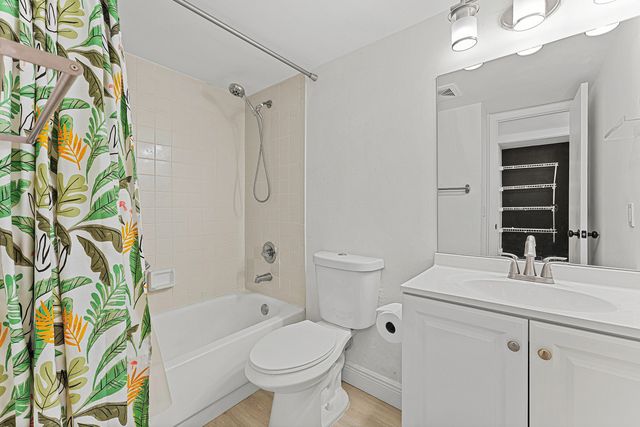 9200 SW 3rd Street 108, Boca Raton, FL 33428