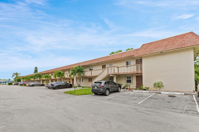 9200 SW 3rd Street 108, Boca Raton, FL 33428