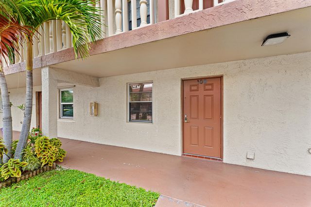 9200 SW 3rd Street 108, Boca Raton, FL 33428