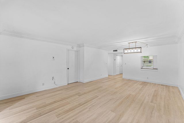 9200 SW 3rd Street 108, Boca Raton, FL 33428