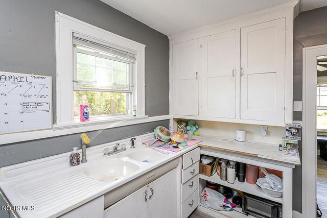 119 Carbon Street, Toledo, OH 43605