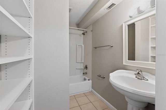 4019 7TH AVENUE N, St Petersburg, FL 33713