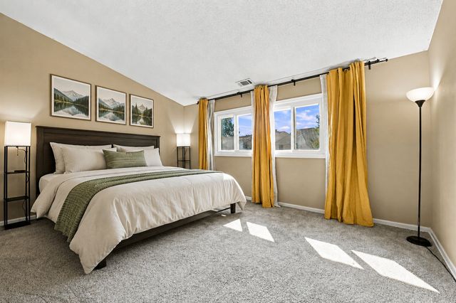 1056 N Pine Tree Circle 0, Buffalo Grove, IL 60089