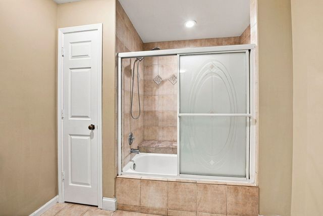 1056 N Pine Tree Circle 0, Buffalo Grove, IL 60089