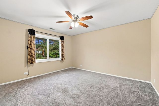 1056 N Pine Tree Circle 0, Buffalo Grove, IL 60089