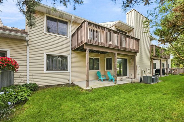 1056 N Pine Tree Circle 0, Buffalo Grove, IL 60089