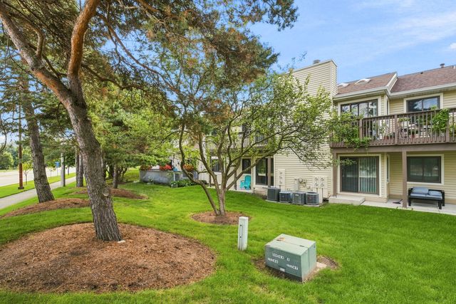 1056 N Pine Tree Circle 0, Buffalo Grove, IL 60089