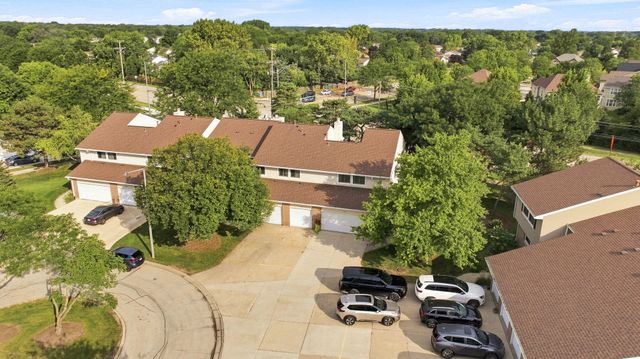 1056 N Pine Tree Circle 0, Buffalo Grove, IL 60089