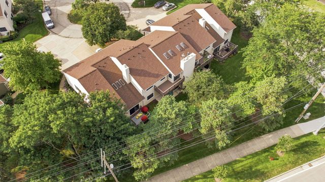 1056 N Pine Tree Circle 0, Buffalo Grove, IL 60089