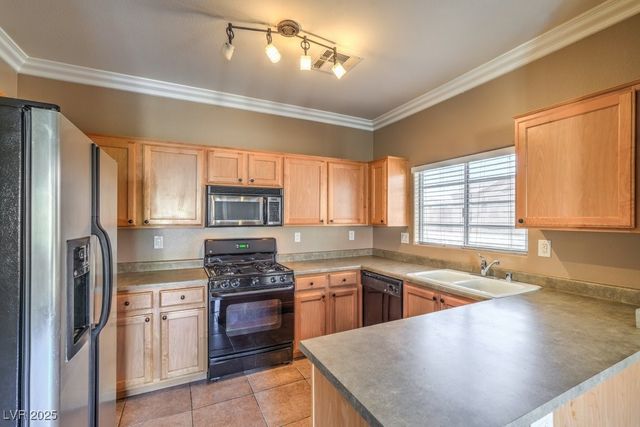 3920 Legend Hills Street 202, Las Vegas, NV 89129