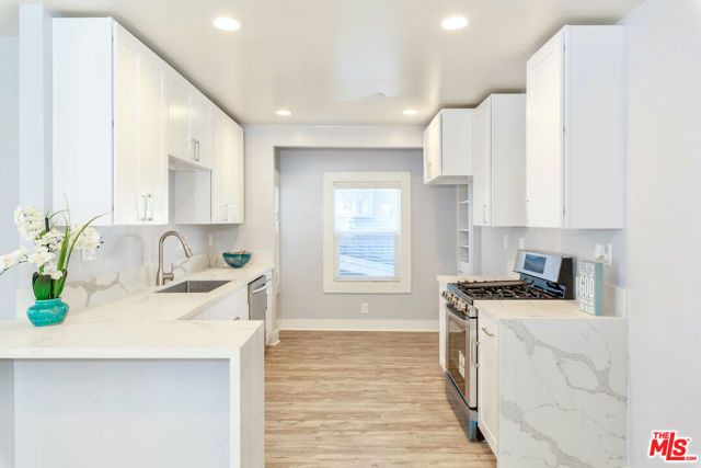 1836 The Strand, Hermosa Beach, CA 90254