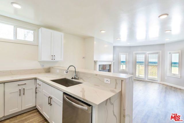 1836 The Strand, Hermosa Beach, CA 90254