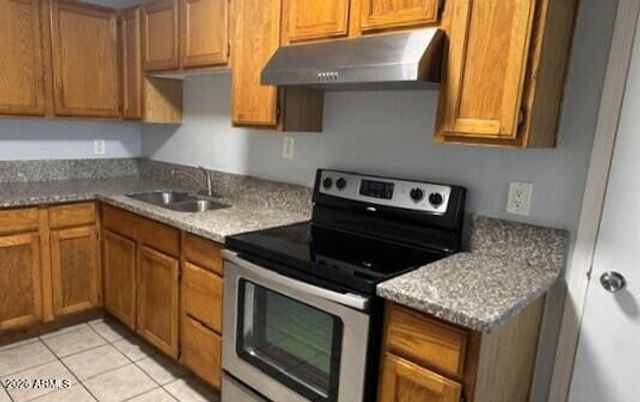 602 E Townley Avenue 301, Phoenix, AZ 85020