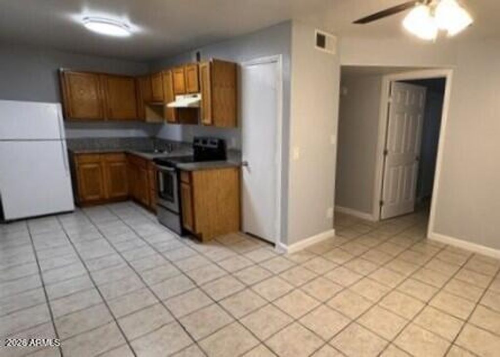 602 E Townley Avenue 301, Phoenix, AZ 85020