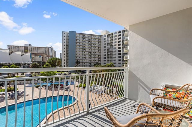 301 N Ocean Blvd 302, Pompano Beach, FL 33062