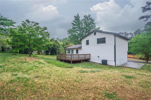 56 Dempsey Drive, Lawrenceville, GA 30044