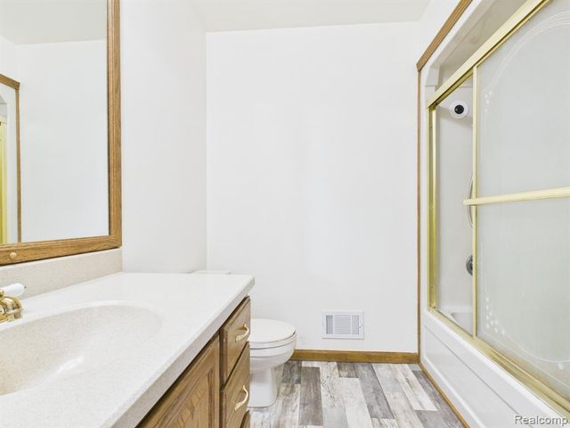 3828 Winding Pine Drive, Metamora, MI 48455