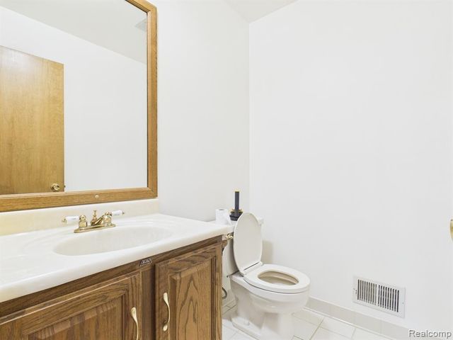 3828 Winding Pine Drive, Metamora, MI 48455