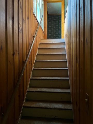 305 Dickinson St, Springfield, MA 01108