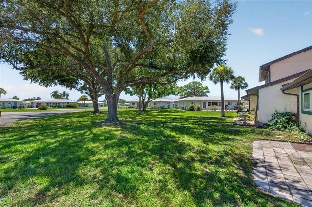 166 CIRCLEWOOD DRIVE 101, Venice, FL 34293