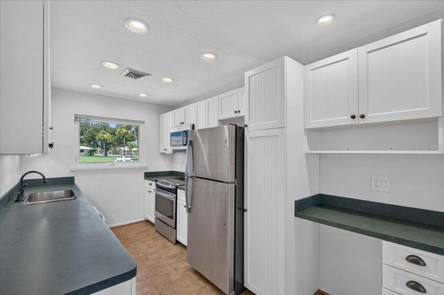 166 CIRCLEWOOD DRIVE 101, Venice, FL 34293