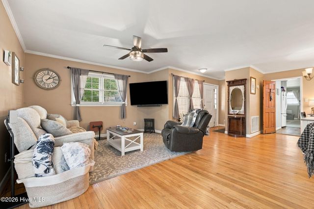 2101 Michelle Drive, Kinston, NC 28504