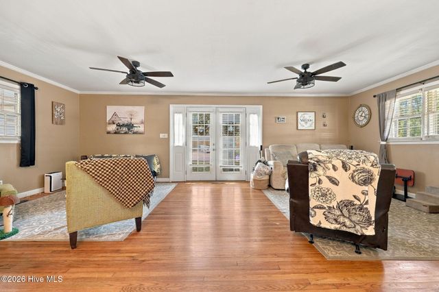 2101 Michelle Drive, Kinston, NC 28504