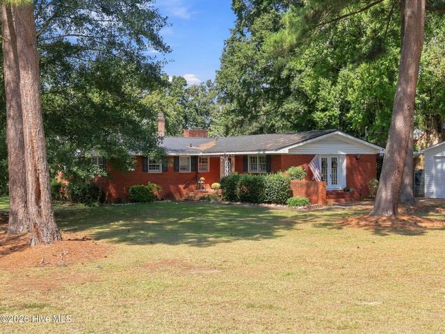 2101 Michelle Drive, Kinston, NC 28504